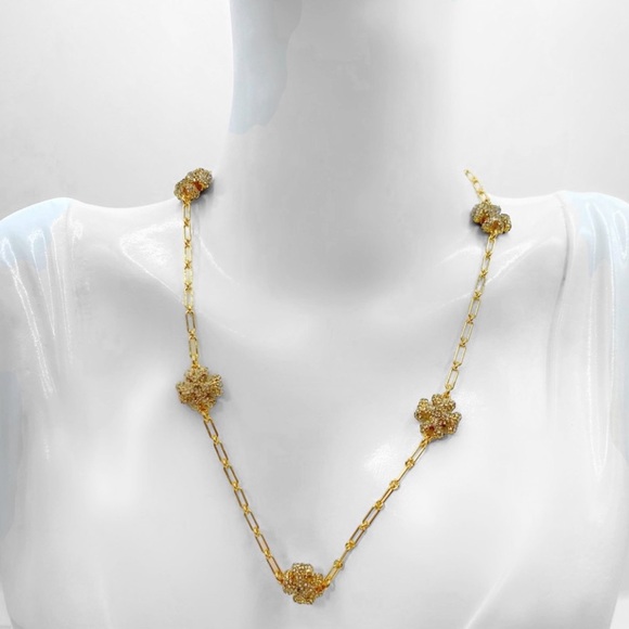 Tory Burch ROXANNE CHAIN PAVÉ DELICATE NECKLACE. - Picture 2 of 4